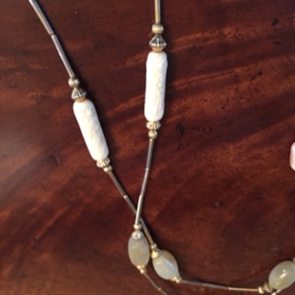 Casual Corner gold tone multi color bead necklace - Picture 5 of 5